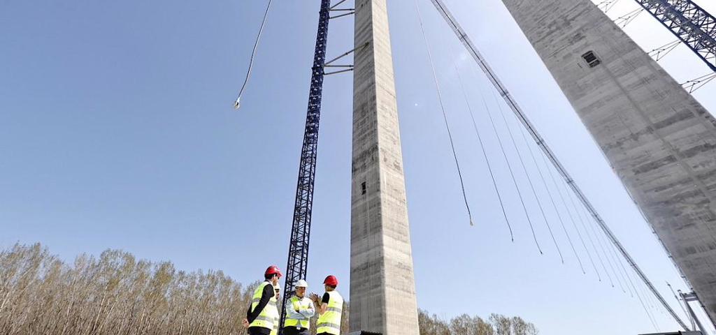 Εως τον Δεκέμβριο του 2022 η πρώτη κρεμαστή γέφυρα στη Ρουμανία